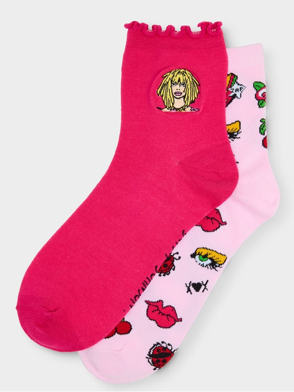 Betsey Johnson art campaign ankle socks set of 2 pairs hot pink